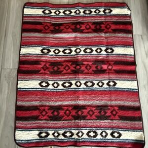 Vintage Earth Ragz Wearable Blanket/Throw Southwest Aztec Print Red, Black 50x60